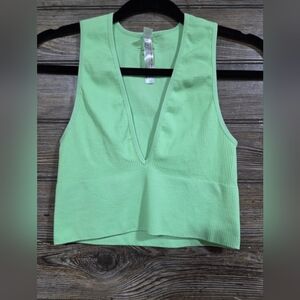 Urban Outfitters Women's  Mint Green Ribbed V-Neck Crop Tank Size M/M